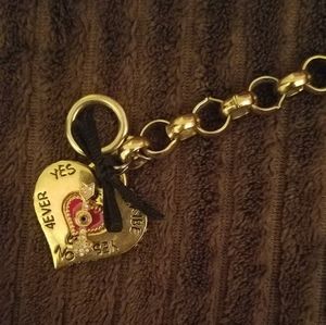 Betsy Johnson- link bracelet